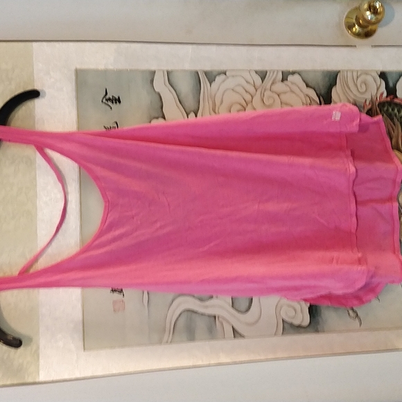 Victoria Secret sports tank - Picture 2 of 3
